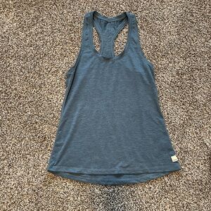 Vuori racerback tank, heathered navy, women’s small. Only worn 3-4 times.